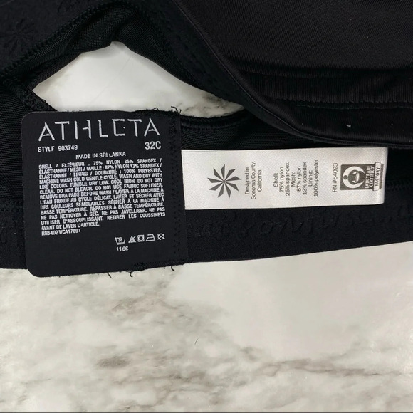 Athleta Sports Bra, 32C - Picture 9 of 10